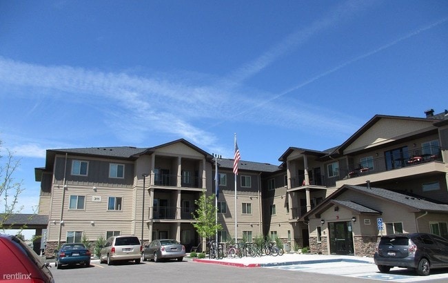 Building Photo - 311 N 1st E