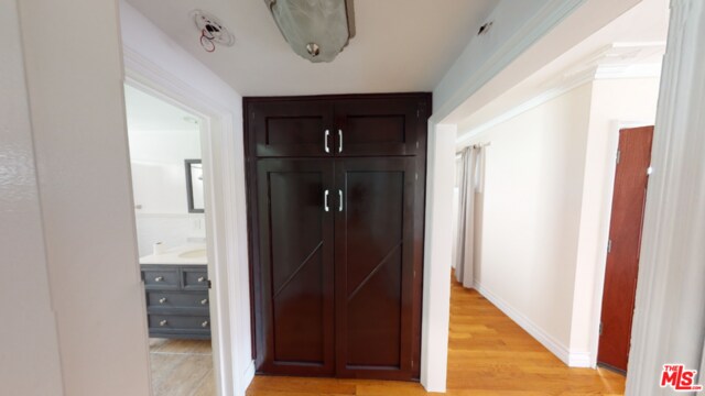 Foto del edificio - 1247 N Flores St