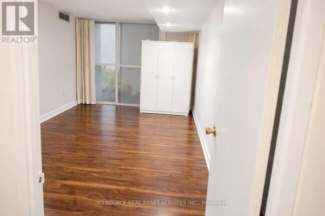 Photo du bâtiment - 4205 Shipp Dr