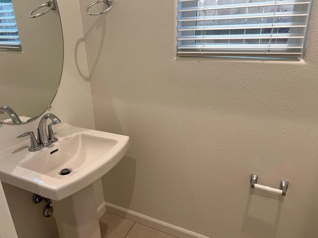 Building Photo - 5468 Santa Barbara Dr