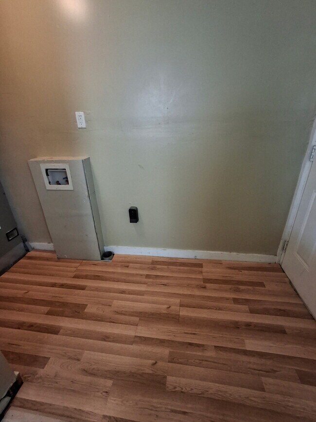 Foto del edificio - 1807 W 27th St