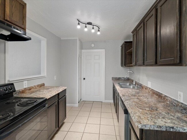 Foto del edificio - 5937 NW 58th Terrace