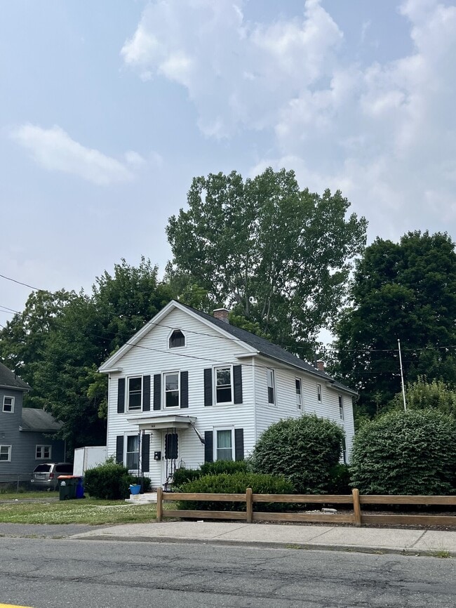 Building Photo - 146 Bristol St
