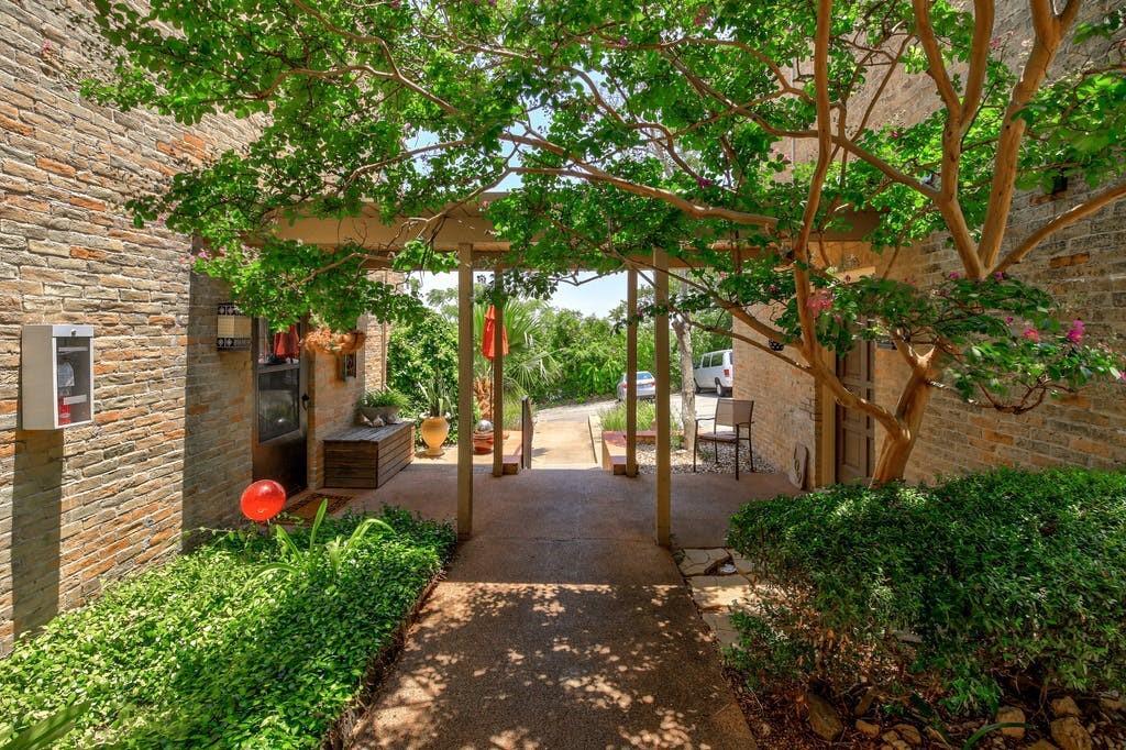 Foto principal - 3431 N Hills Dr