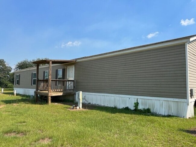 Foto del edificio - 142 County Rd 5516