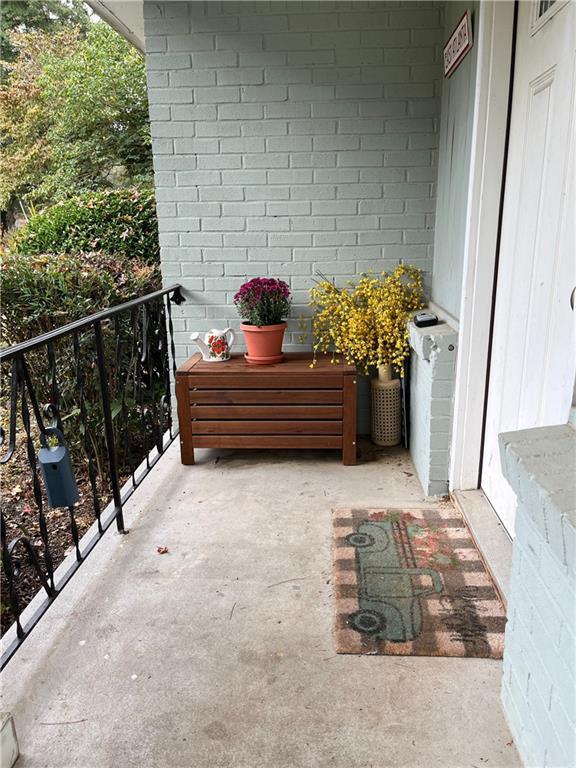 Building Photo - 2046 Settle Cir SE