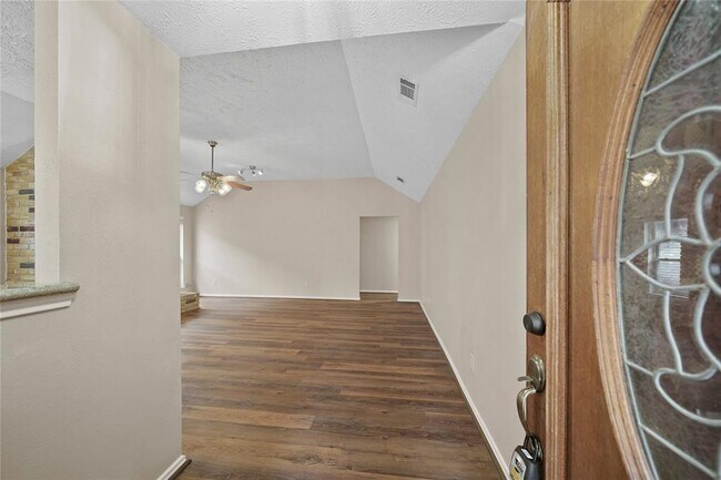 Building Photo - 12339 Meadow Gate Dr