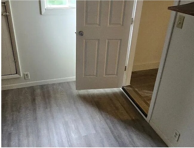 Foto del edificio - 212 Jefferson St