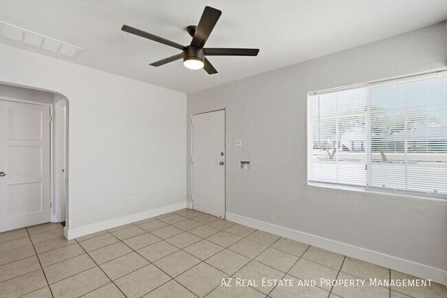 Foto del edificio - 1036 N 16th St