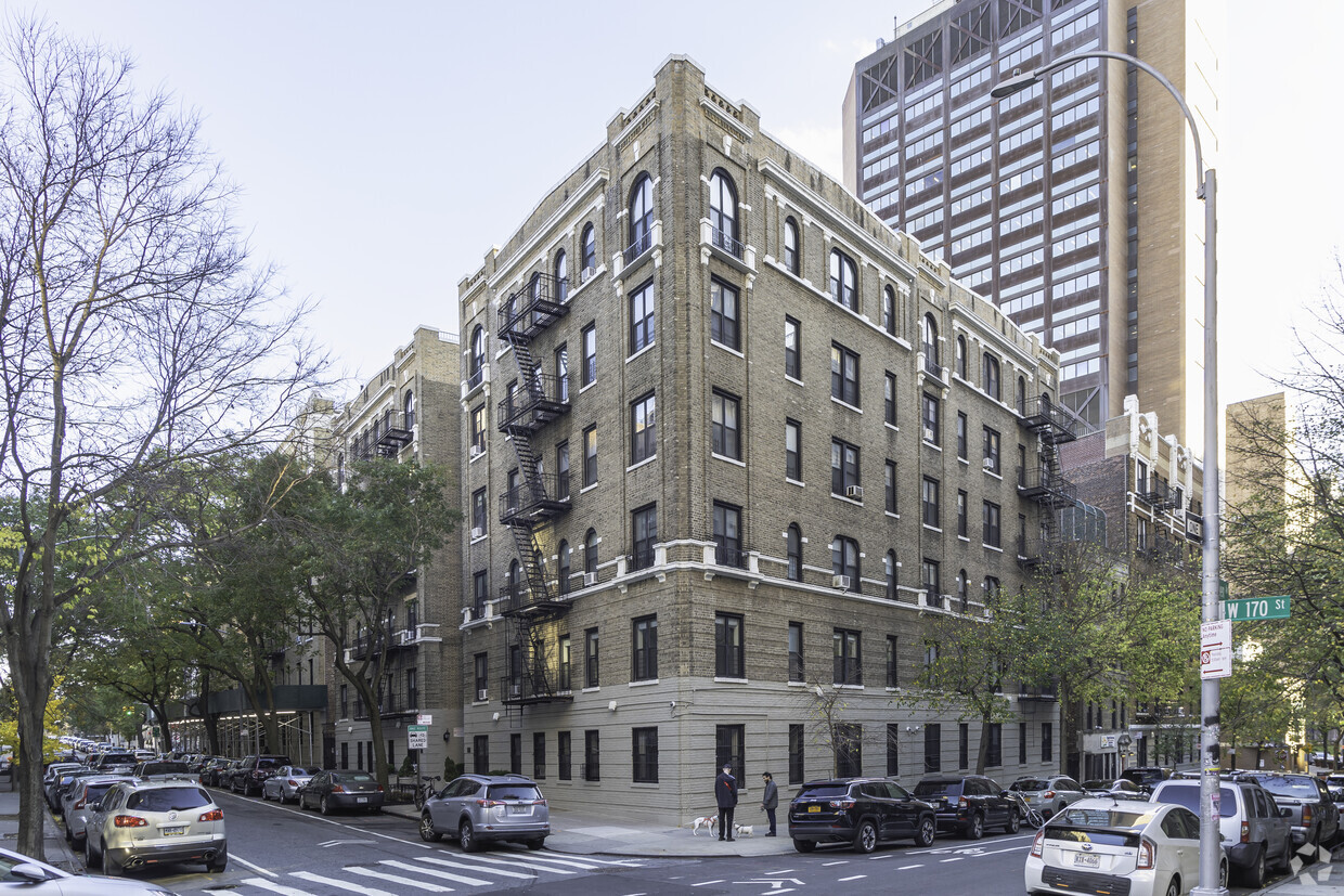 Foto principal - 720 W 170th St