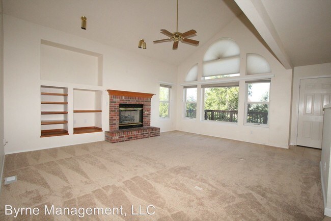 Building Photo - 5 br, 3.5 bath House - 8950 Melbourne Drive