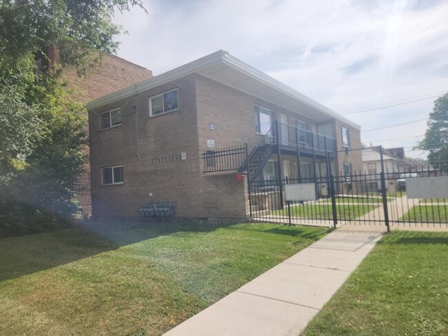 Foto del edificio - 1702 St Charles Rd