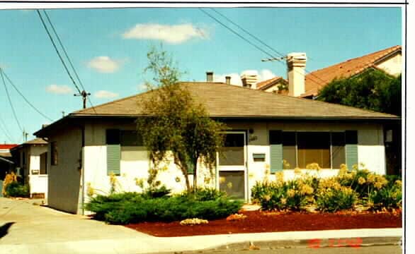 Building Photo - 2662-2670 College Ave