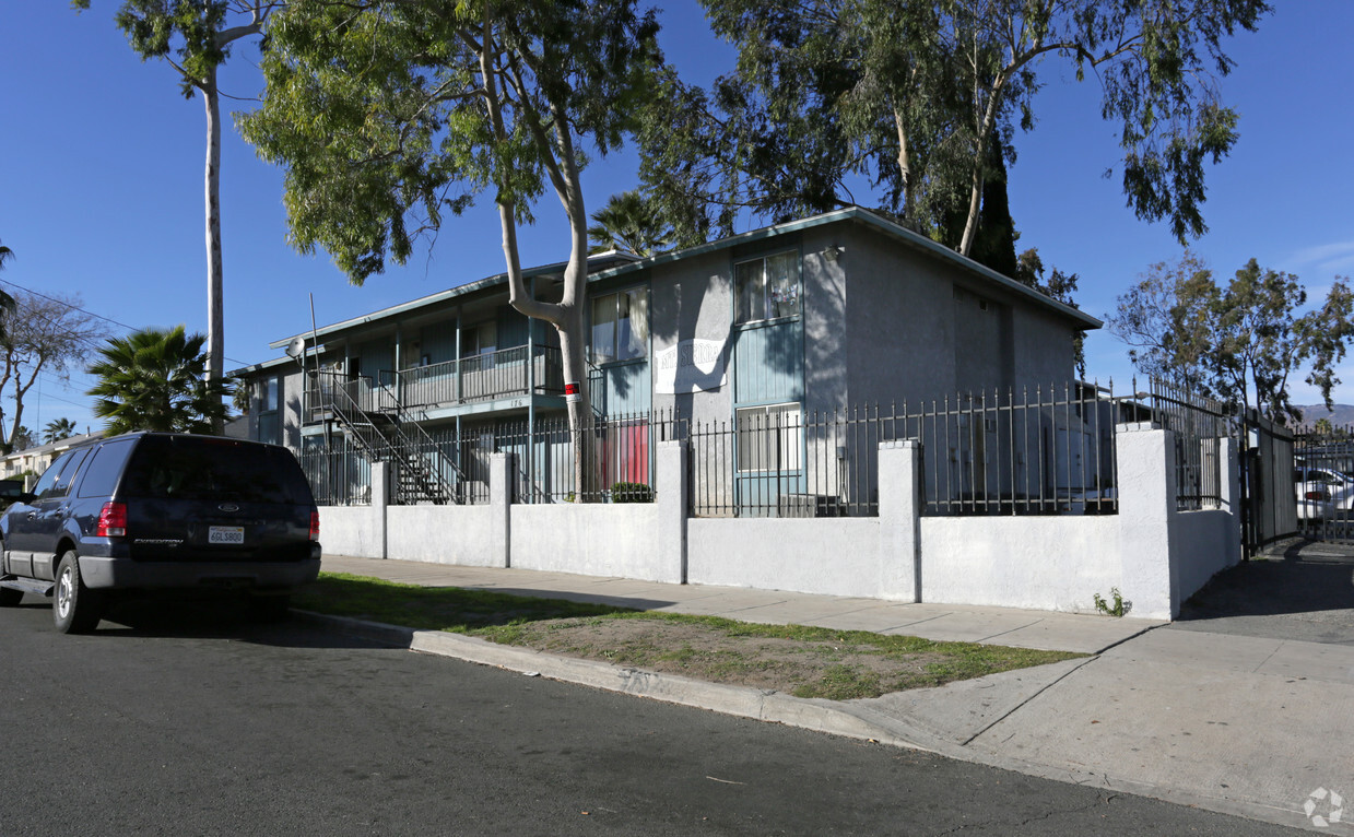 Building Photo - Mt. Sierra Apartments