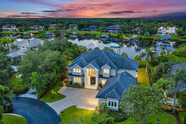 Building Photo - 18169 SE Ridgeview Dr
