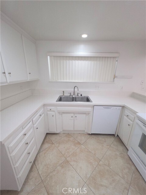 Building Photo - 109 N Wheeler St