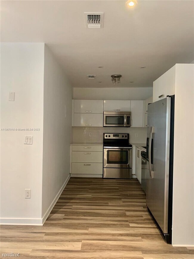 Foto del edificio - 3 br, 2 bath House - 3016 SW 24th St