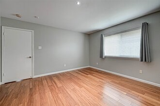 Building Photo - 9466 Coast Bridge St