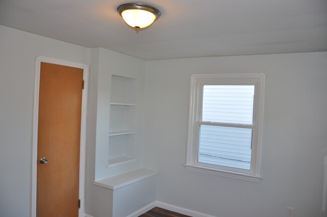 Building Photo - 4302 Silsby Rd
