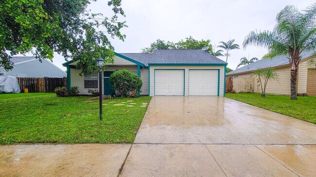 Building Photo - 7699 Blairwood Cir S