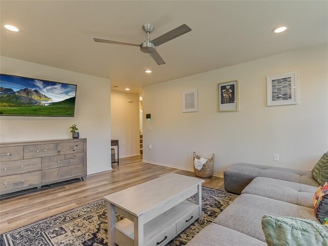 Building Photo - 5516 Rayburn Ln