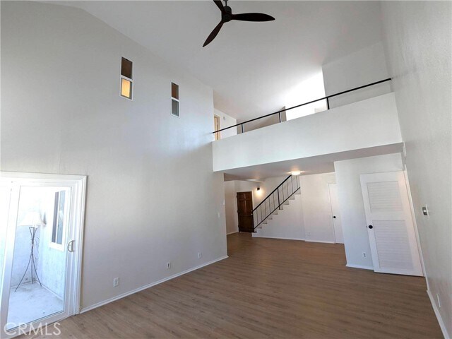 Foto del edificio - 18645 Hatteras St