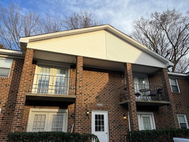 Photo - 5867 Poplar Hall Drive Apartment