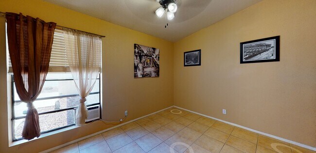 Building Photo - 1764 W Lindner Ave
