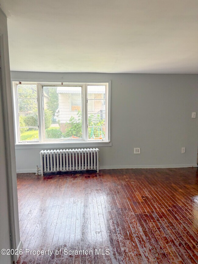 Foto del edificio - 624 Hemlock St