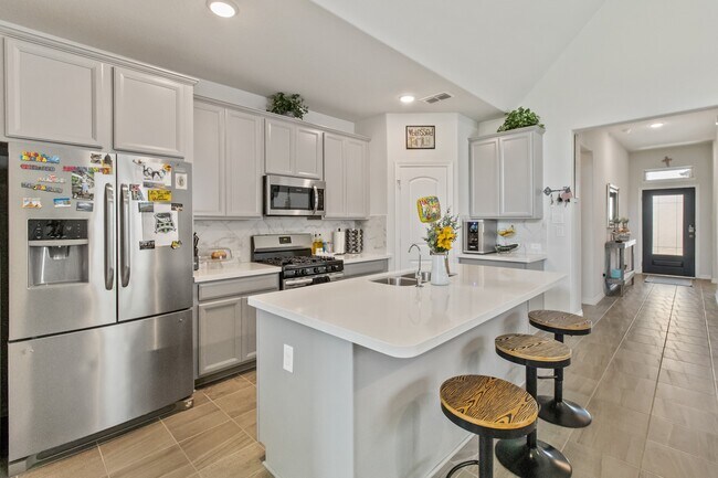 Building Photo - 8735 Morris Wds Dr