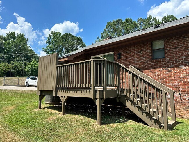 Building Photo - Seclusion Court Apartments
