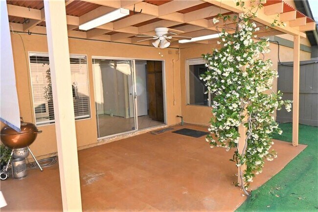 Building Photo - 10667 Caminito Derecho