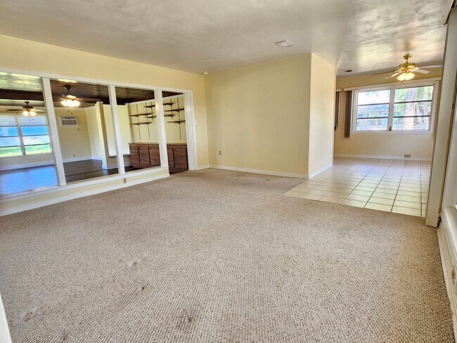 Foto del edificio - Venice Island – North of Venice Ave - Annual Single Family Home– Minutes from Venice Beach, Mains...