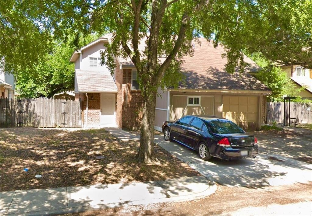 Primary Photo - 2625 Santa Barbara Dr