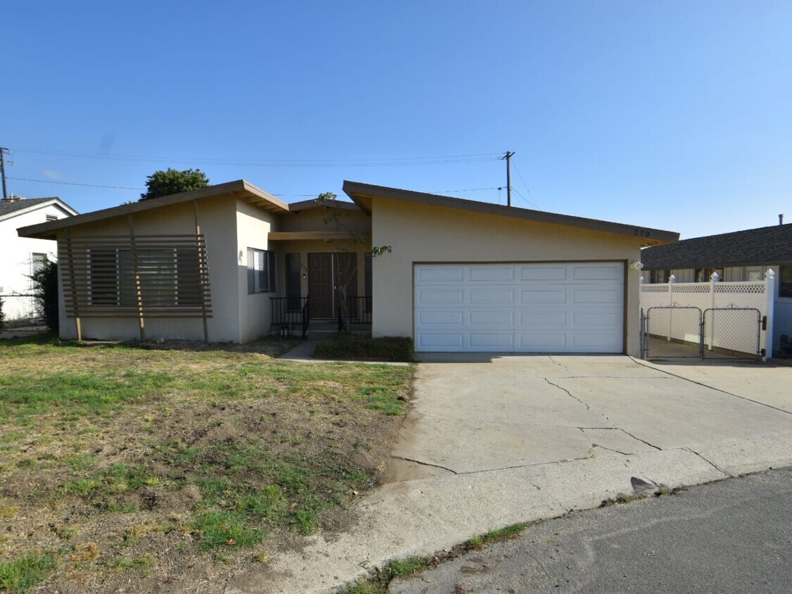 Foto principal - 270 S Linden Dr