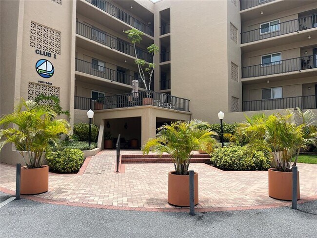 Foto del edificio - 90 S Highland Ave