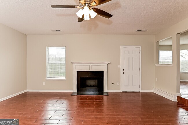 Building Photo - 1653 Deer Crossing Cir