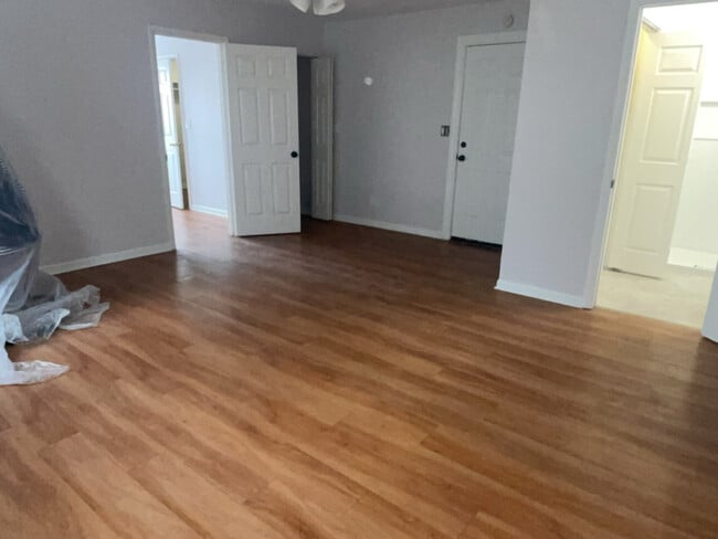 Foto del edificio - 3611 N Sacramento Ave