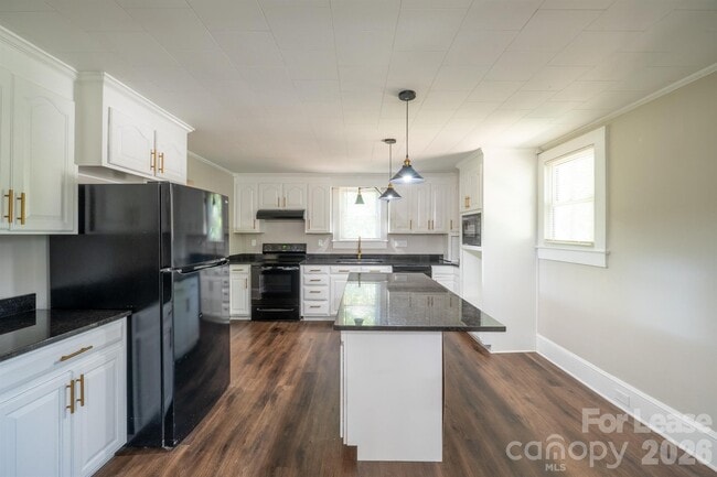 Foto del edificio - 809 Delane St