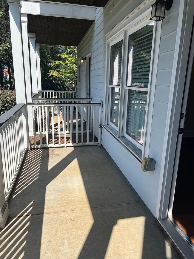 Building Photo - 1559 Craig St