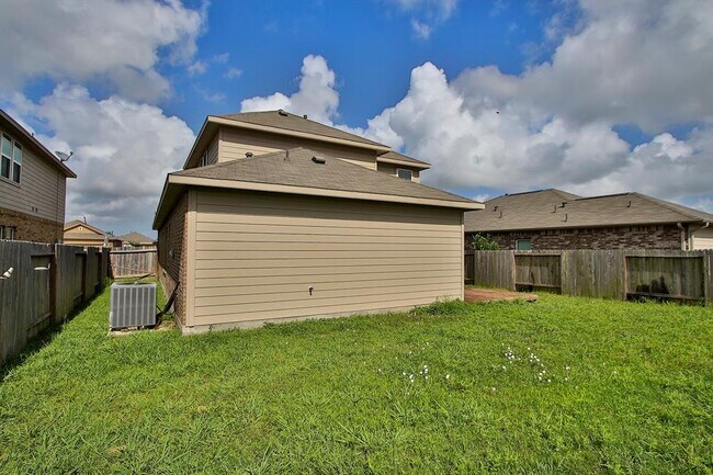 Building Photo - 2209 Onyx Ct
