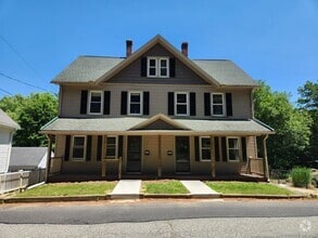 Building Photo - 58 Willington Ave
