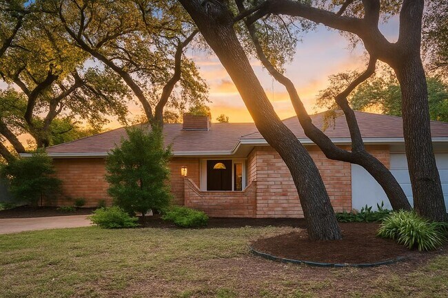Building Photo - 11500 Sterlinghill Dr