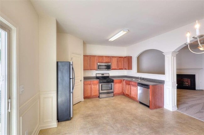 Building Photo - 2658 Avanti Way