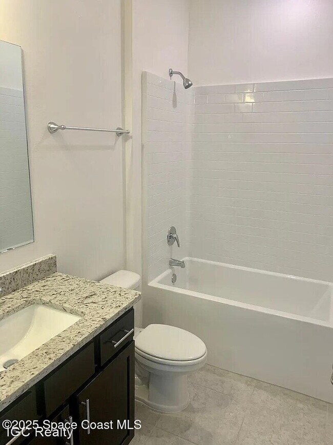 Foto del edificio - 2482 Pinwherry St NW