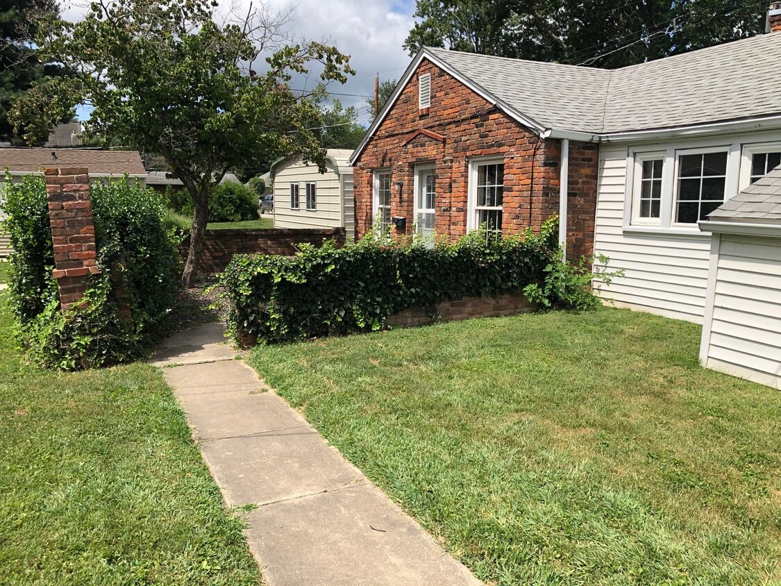 Primary Photo - 1112 McKinley Blvd