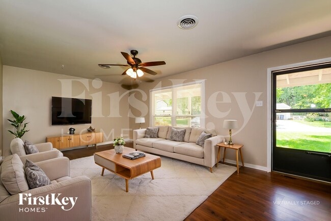 Building Photo - 12465 Larkwood Dr