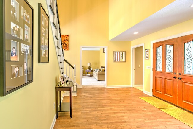 Building Photo - 9110 Windstone Dr