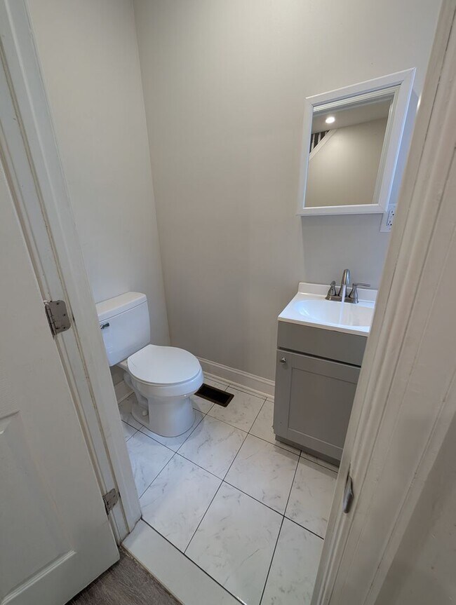 Building Photo - Brand New home!!