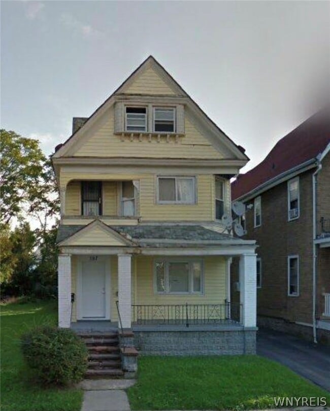 Building Photo - 157 14th St